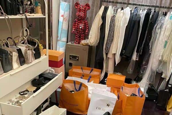 商洛市商南回收一线品牌衣服